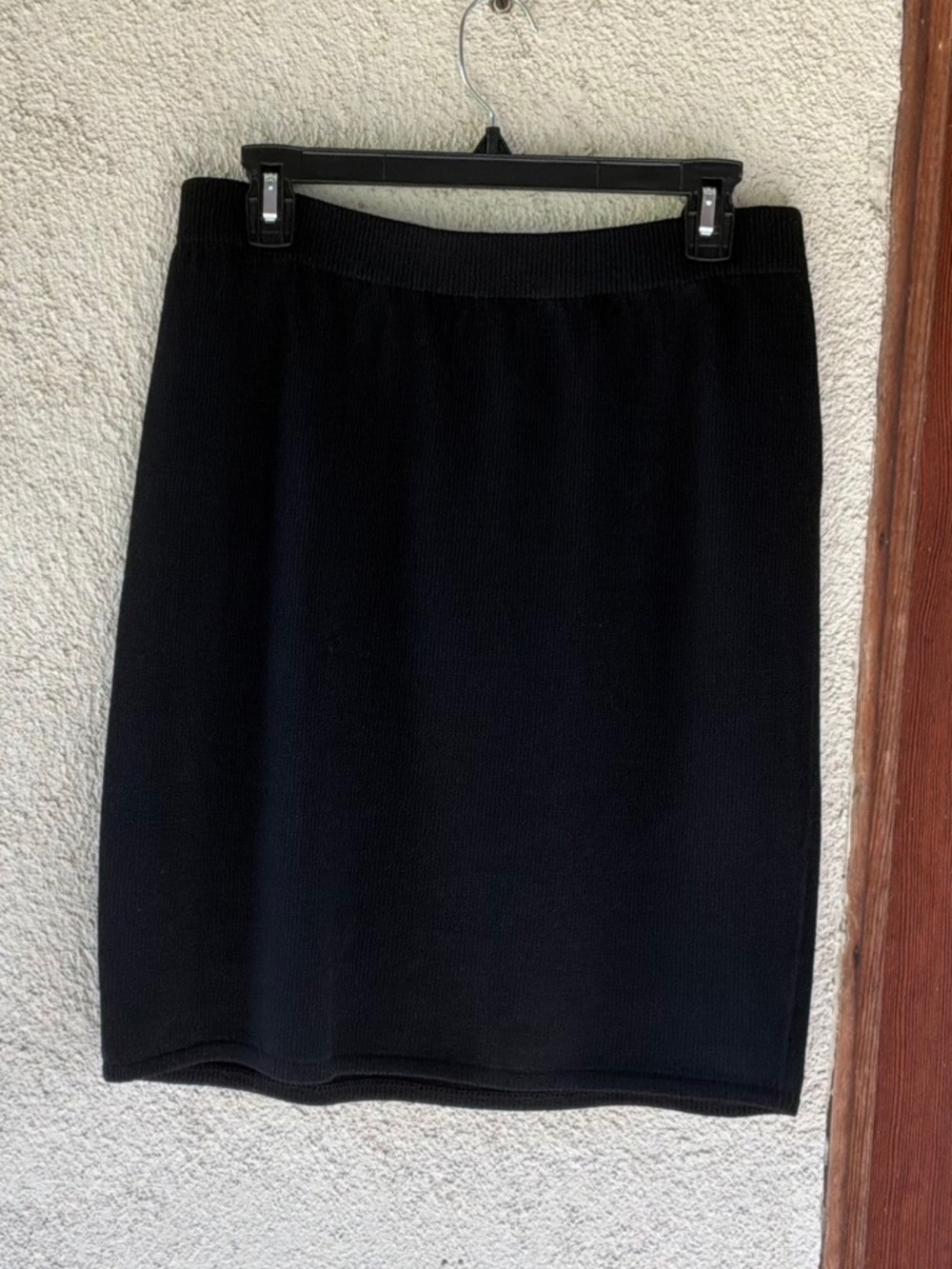 ST. JOHN COLLECTION KNIT SKIRT